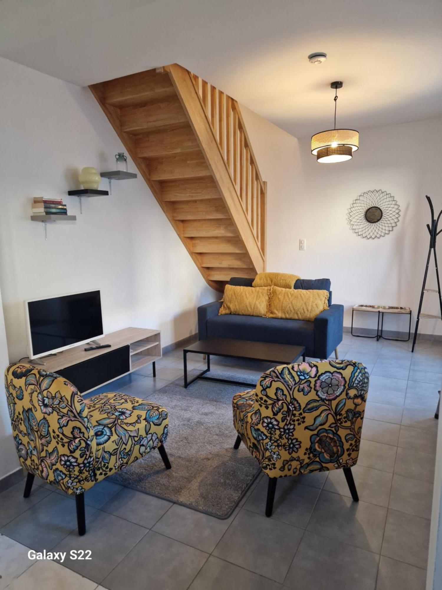 Duplex En Centre Ville Вилле-Котре Экстерьер фото